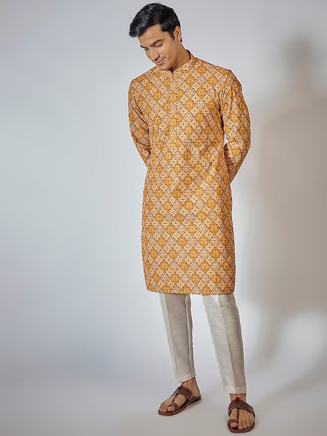 

RNG Safawala Ethnic Motifs Printed Regular Pure Cotton Kurta with Trouser, Orange