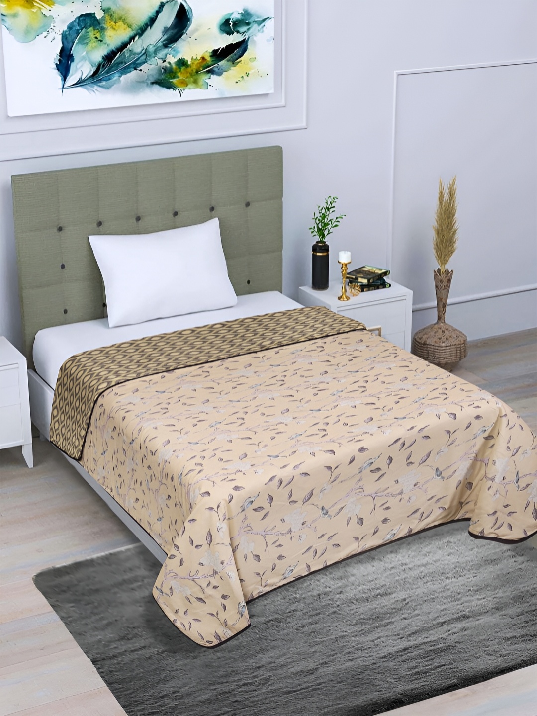 

Aura Peach-Coloured & White Floral AC Room 300 GSM Single Bed Dohar