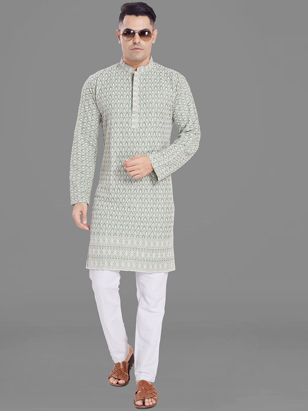 

Rani Saahiba Mandarin Collar Long Sleeves Geometric Embroidered Straight Kurta, Green