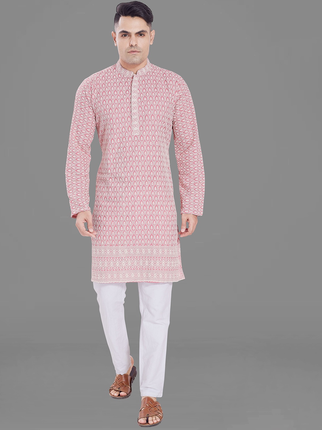 

Rani Saahiba Mandarin Collar Thread Work Kurta, Coral