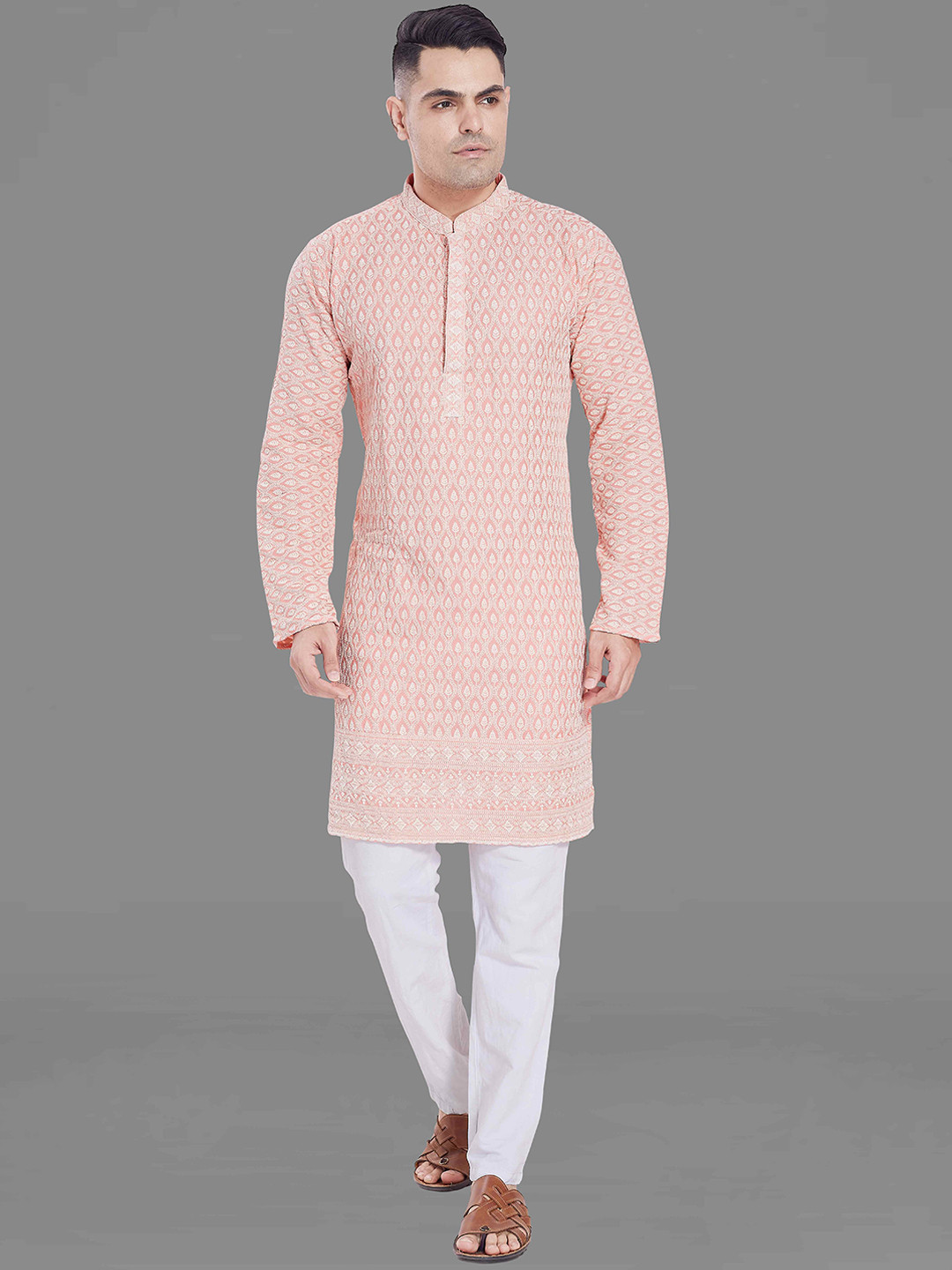 

Rani Saahiba Mandarin Collar Geometric Thread Work Kurta, Peach