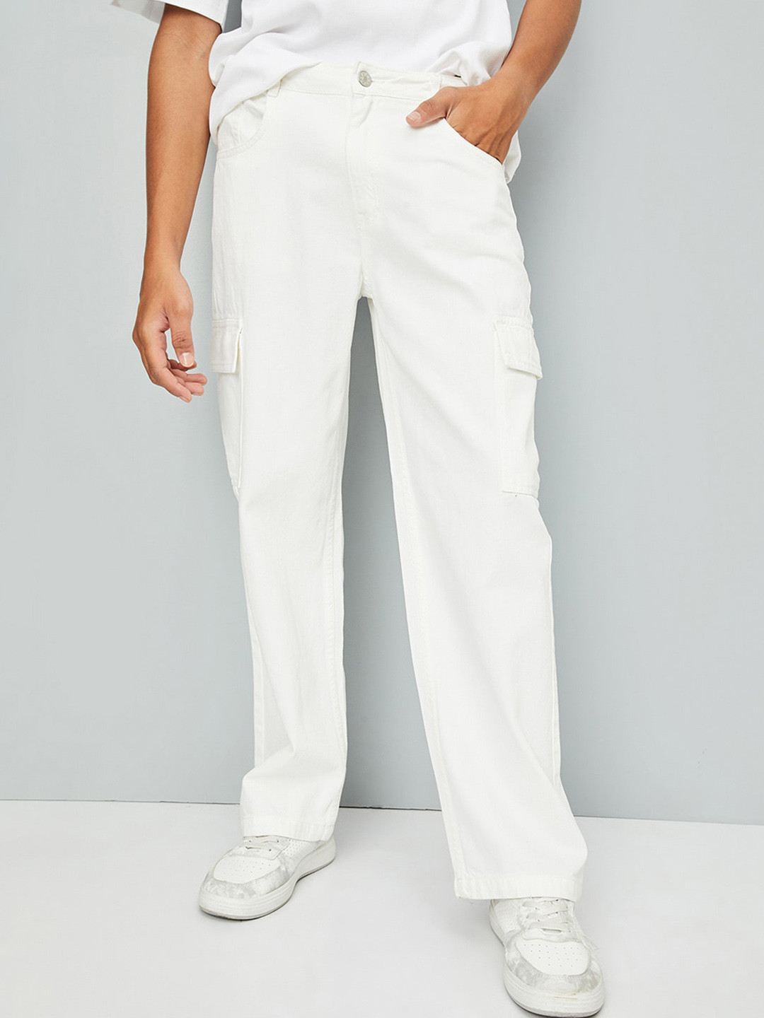

max Boys Mid-Rise Clean Look Pure Cotton Jeans, Beige
