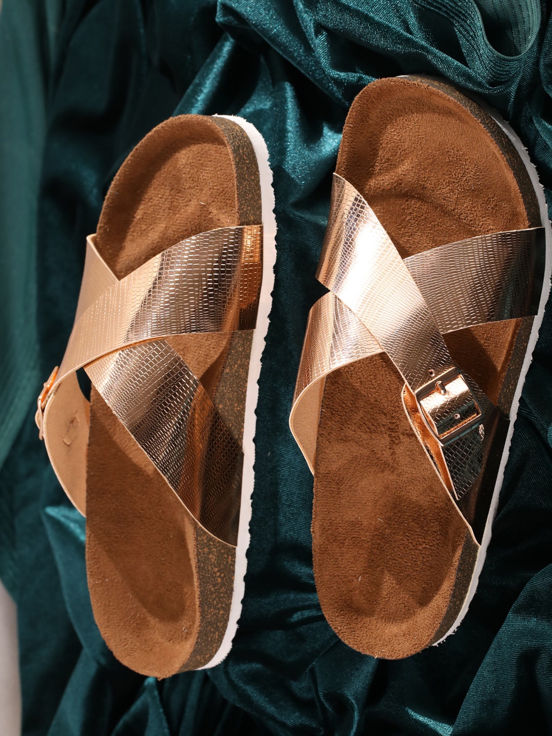 

MOZAFIA Open Toe Flats with Buckles, Rose gold