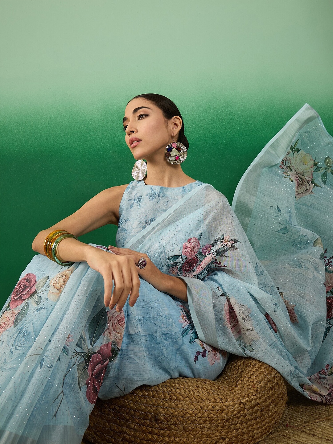 

Sangria Floral Printed Embellished Linen Blend Saree, Blue
