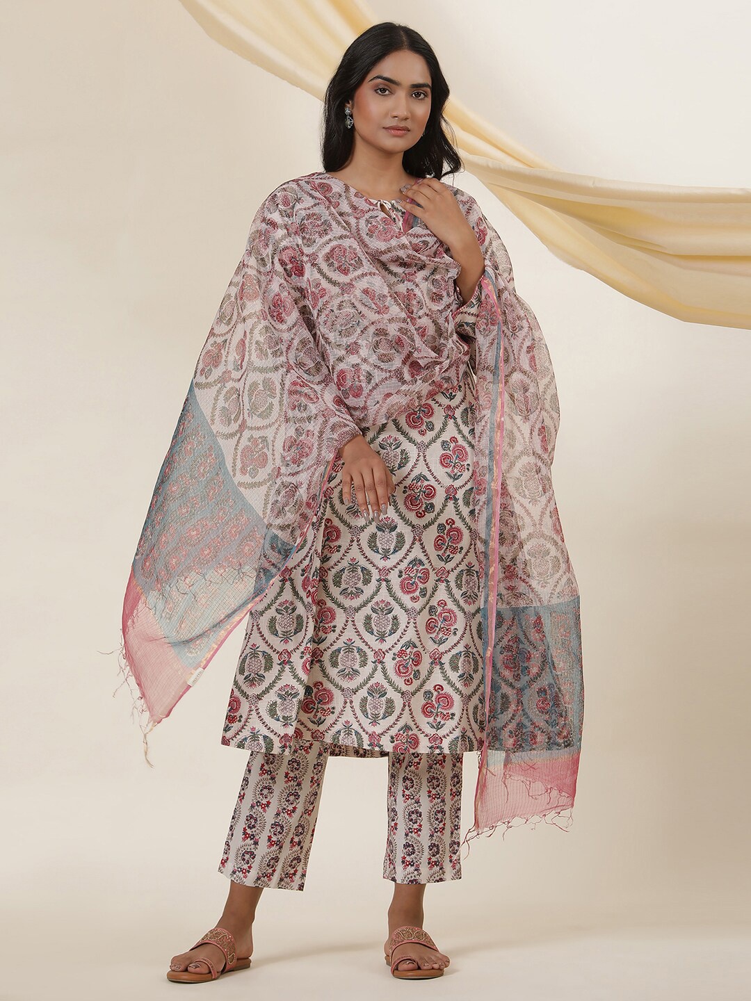 

W Floral Printed Dupatta, White