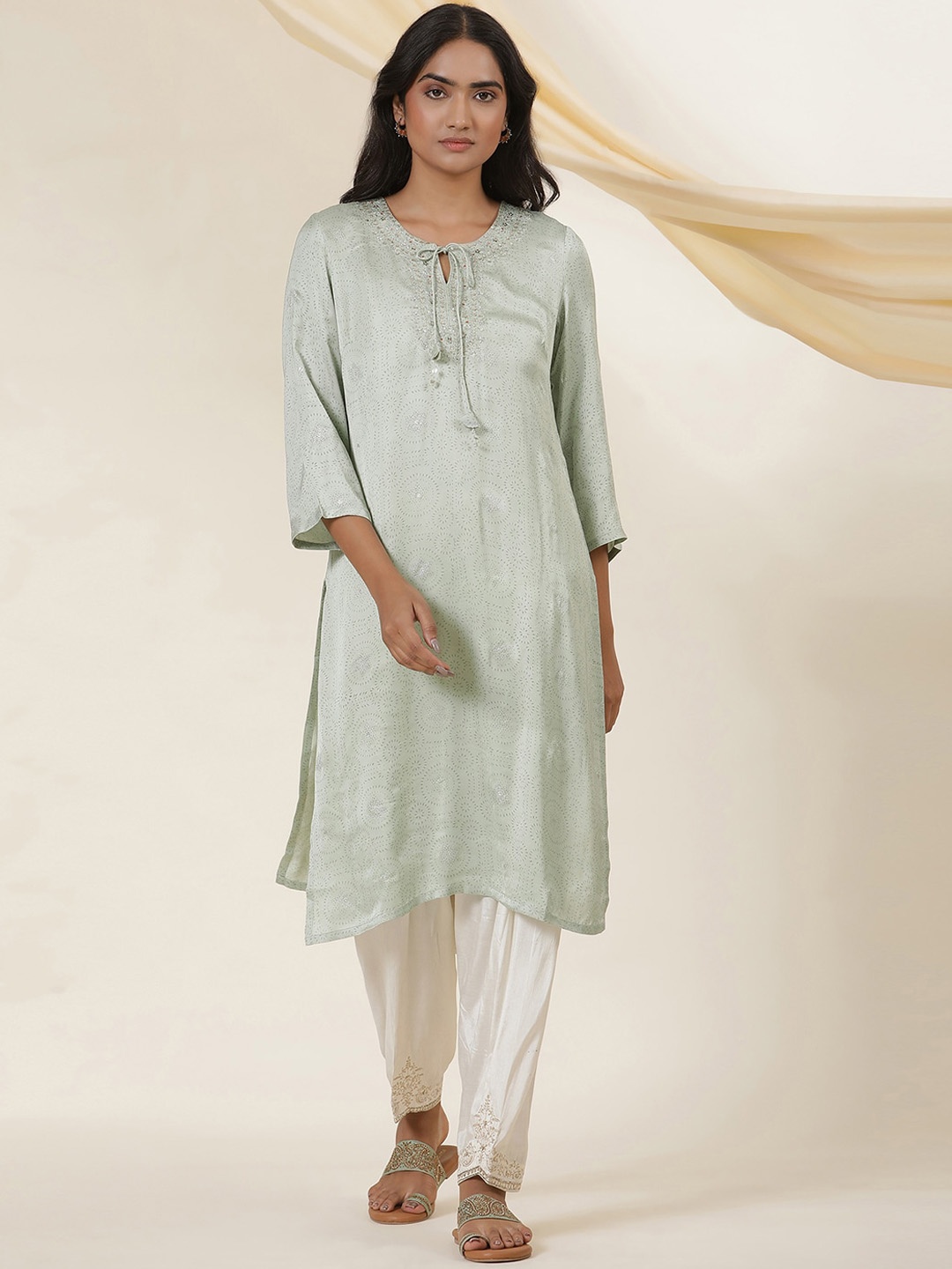 

W Green Ethnic Motifs Woven Design Keyhole Neck Thread Work Straight Kurta