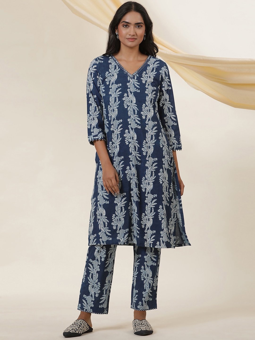 

W Floral Printed V-Neck Mirror Work Straight Kurta, Blue