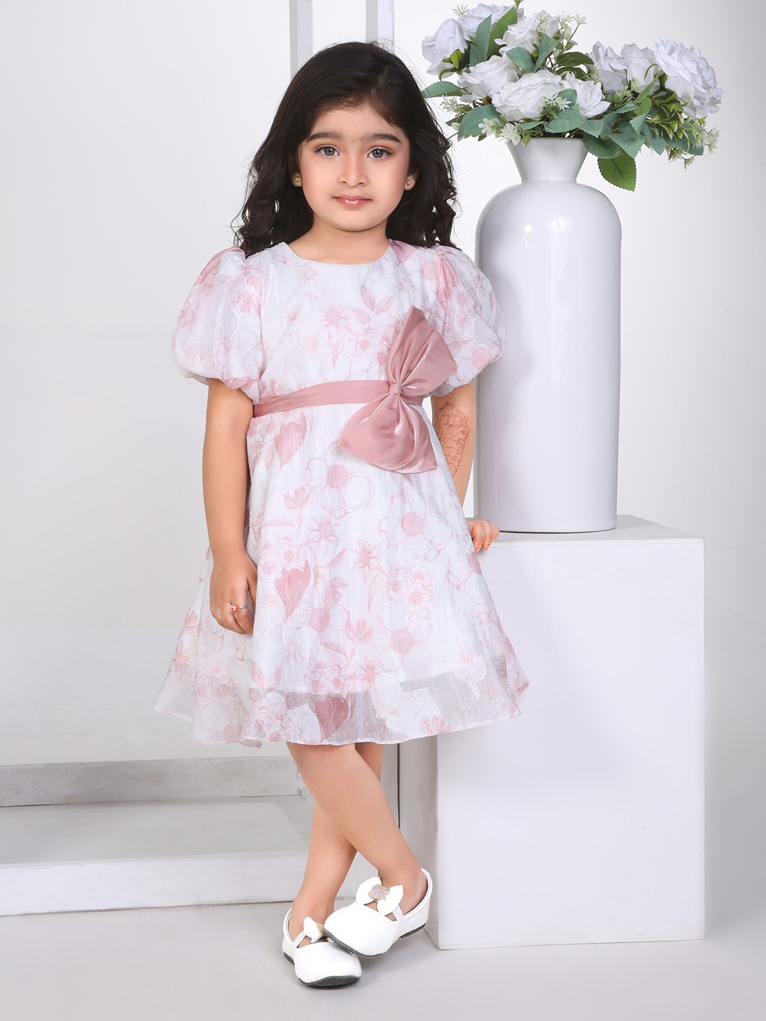 

Peppermint Girls Floral Printed Puff Sleeves Fit & Flare Dress, Peach