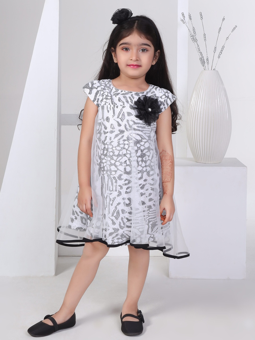 

Peppermint Girls Abstract Embellished Sequined A-Line Dress, Black