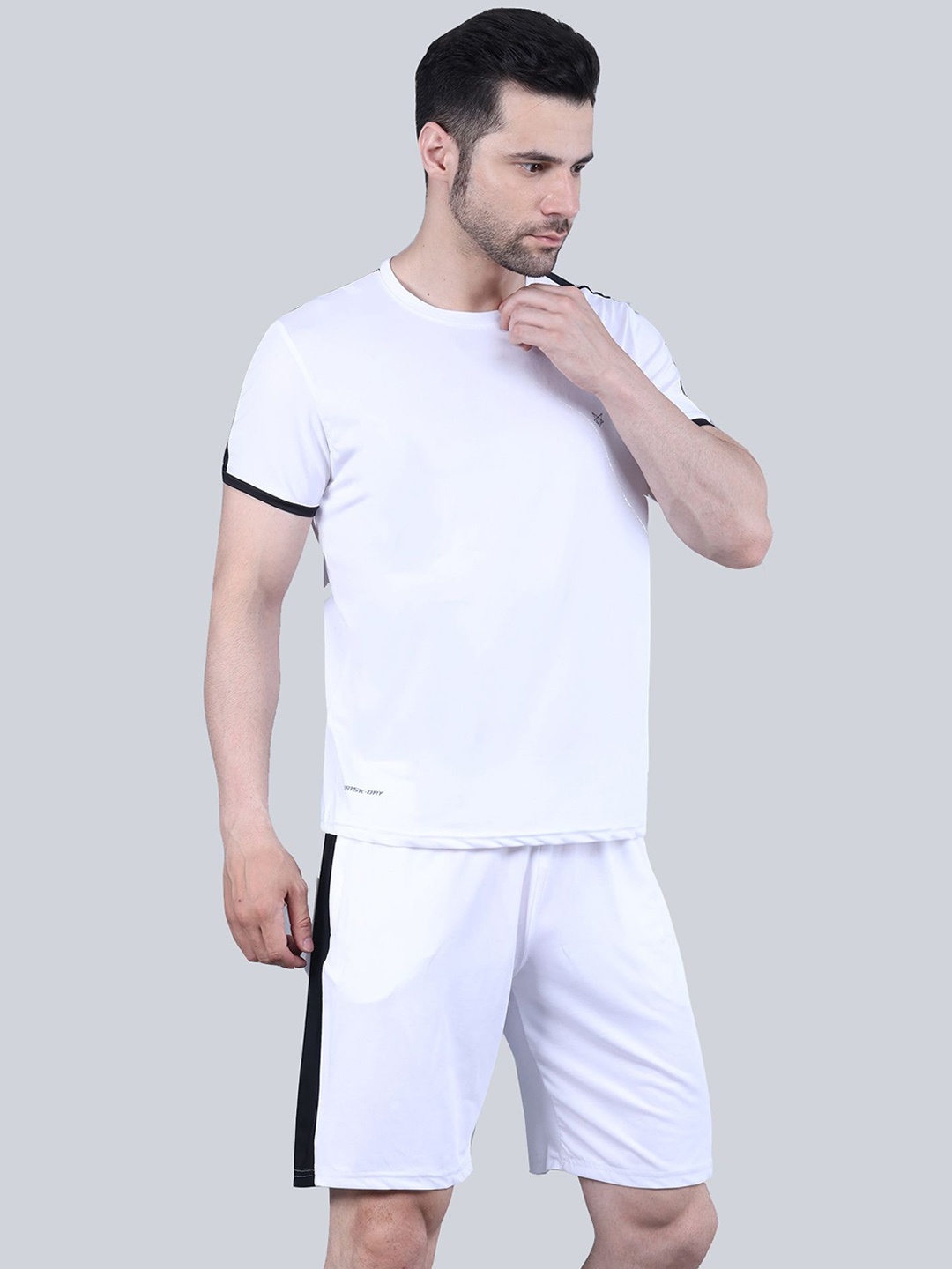

STARFOX Men Round Neck Sports T-Shirt with Shorts, White