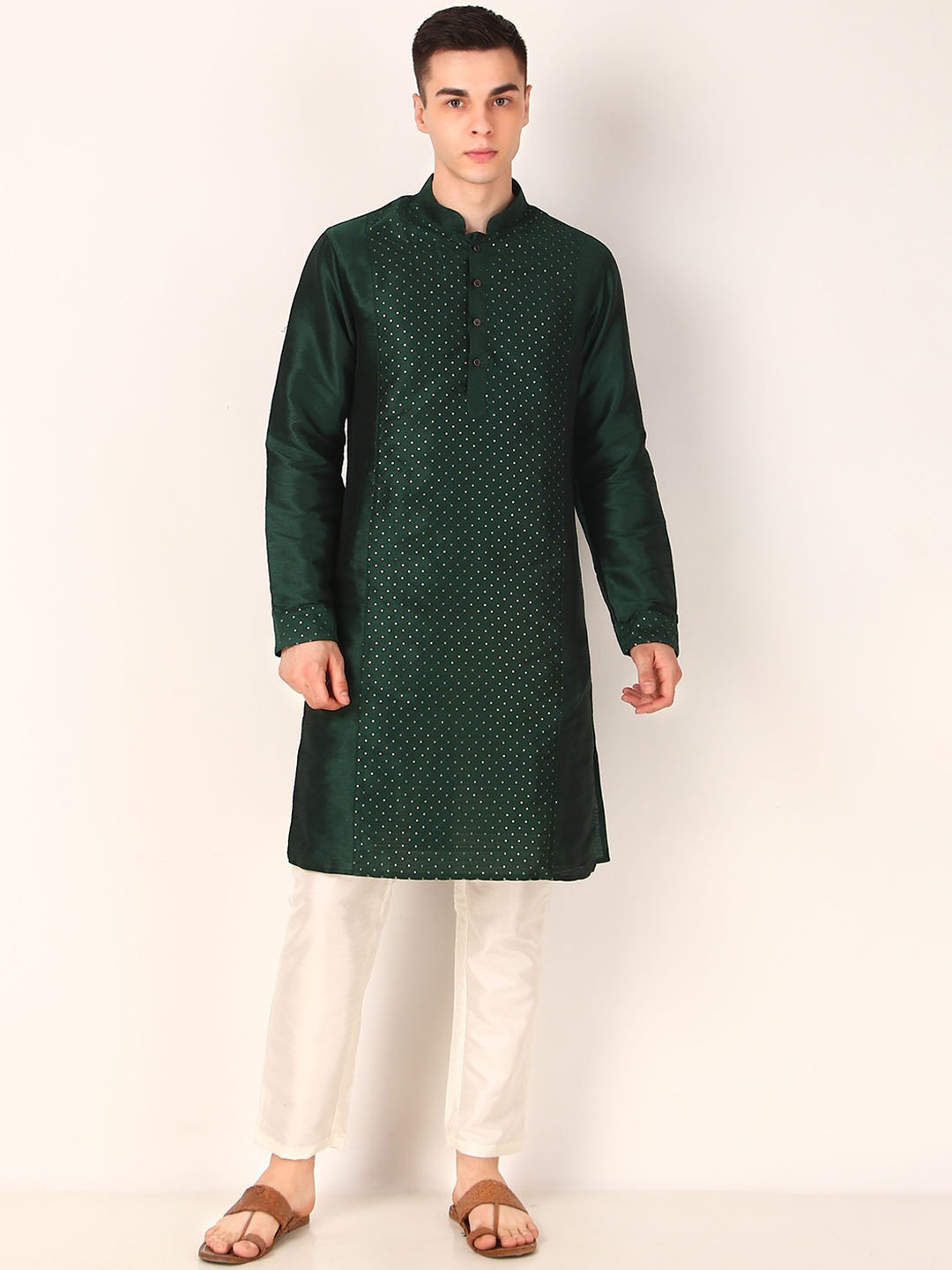 

Cult Indie Geometric Embroidered Mandarin Collar Long Sleeves Kurta, Green