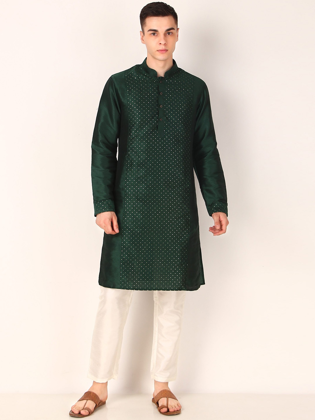 

Koshin Geometric Embroidered Regular Sequinned Kurta with Pyjamas, Green