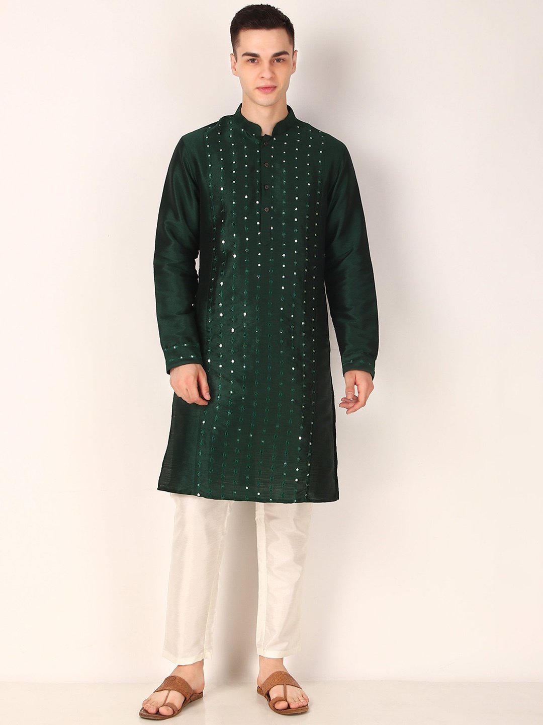 

Koshin Geometric Embroidered Mirror Work Kurta, Green