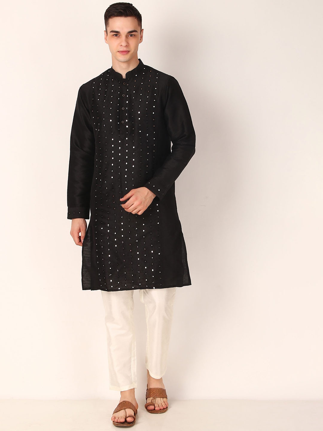 

Koshin Geometric Embroidered Mirror Work Kurta, Black