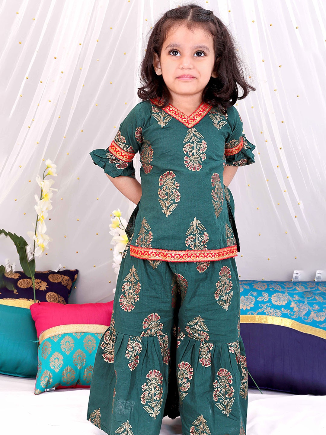 

KID1 Girls Ethnic Motifs Printed Regular Pure Cotton Kurti with Sharara, Green