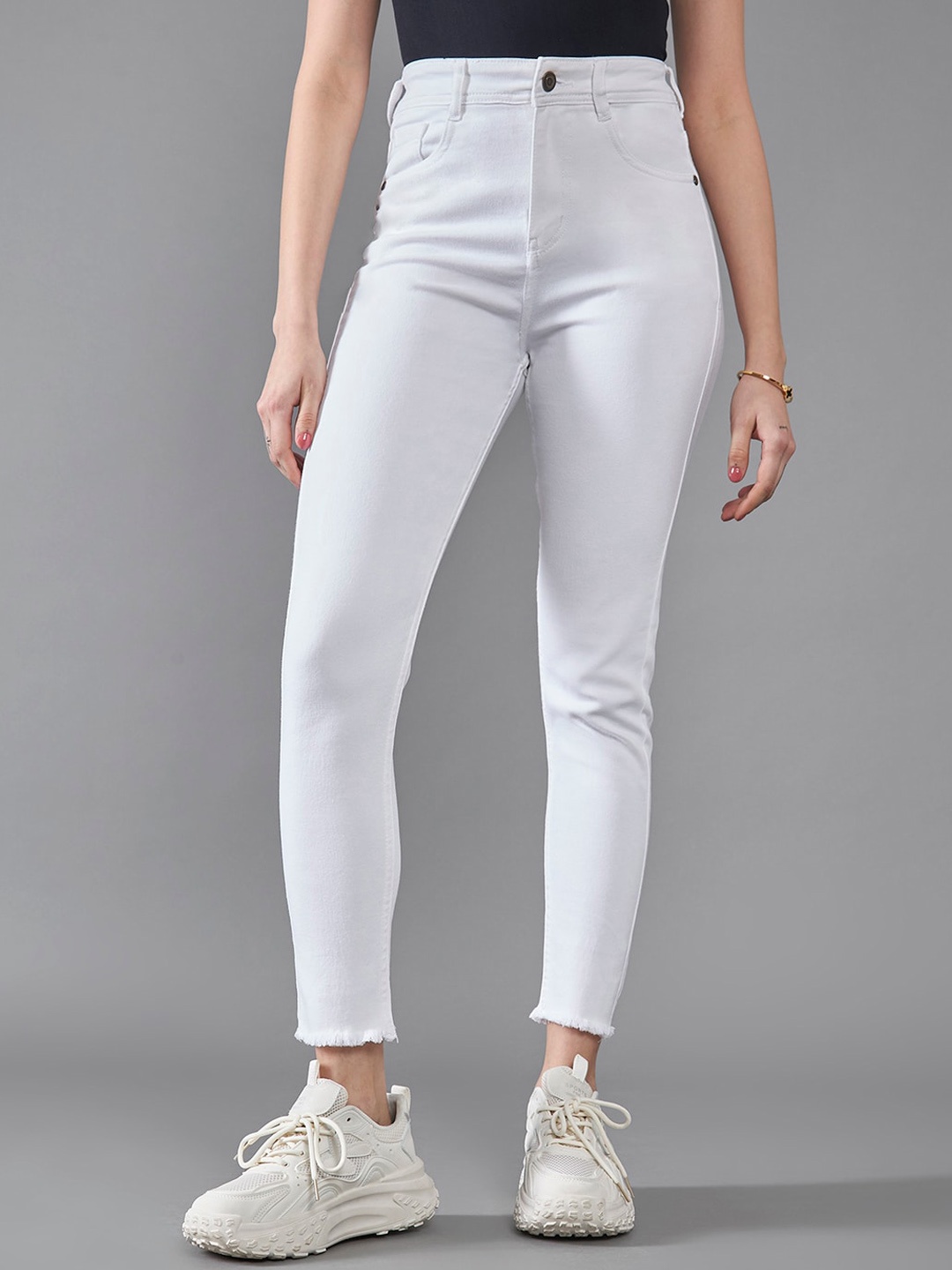 

DOLCE CRUDO Women White Skinny Fit Clean Look High-Rise Stretchable Jeans