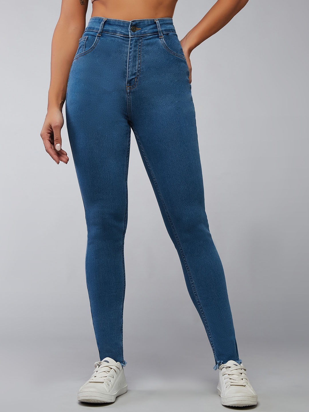 

DOLCE CRUDO Women Blue Skinny Fit Clean Look High-Rise Stretchable Jeans