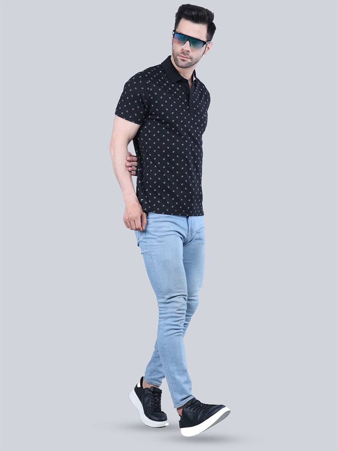 

STARFOX Floral Printed Polo Collar Casual T-shirt, Black