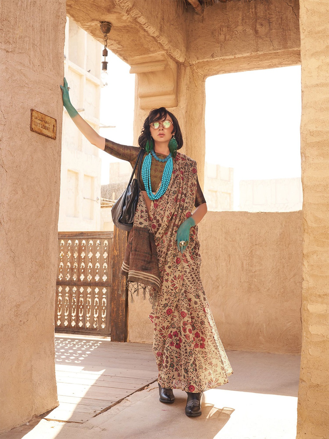 

elora Floral Tissue Handwoven Saree, Beige