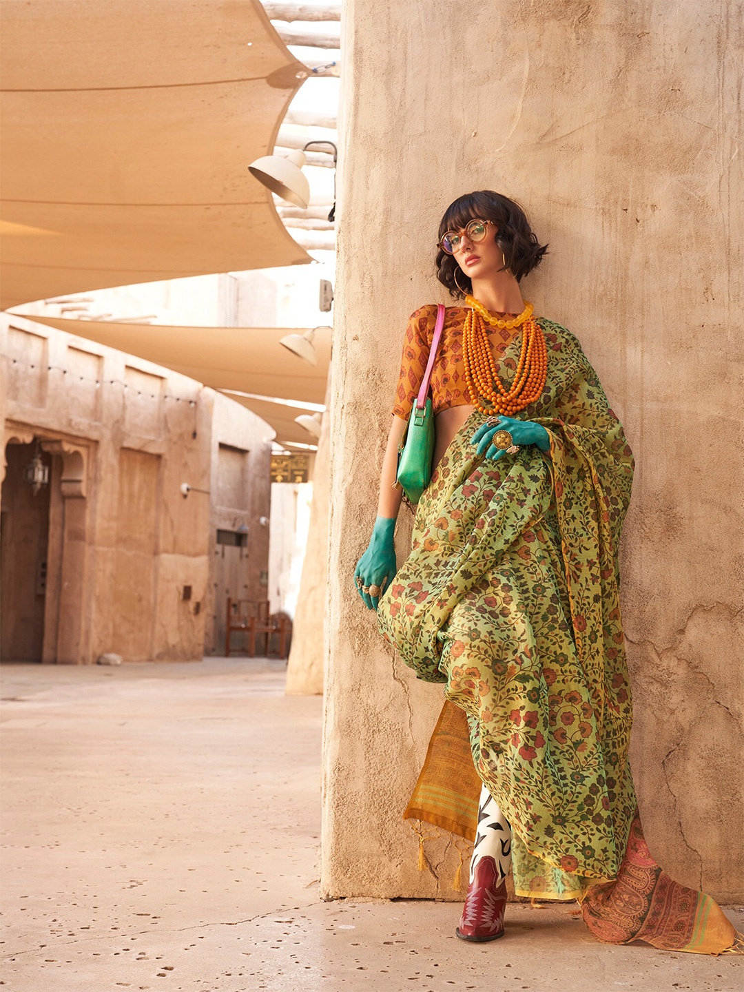 

elora Floral Tissue Saree, Green