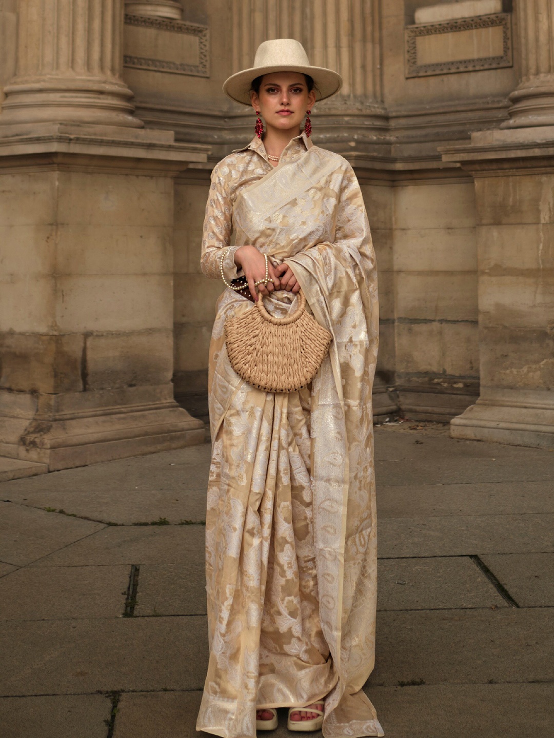 

Mitera Paisley Zari Organza Saree, Beige