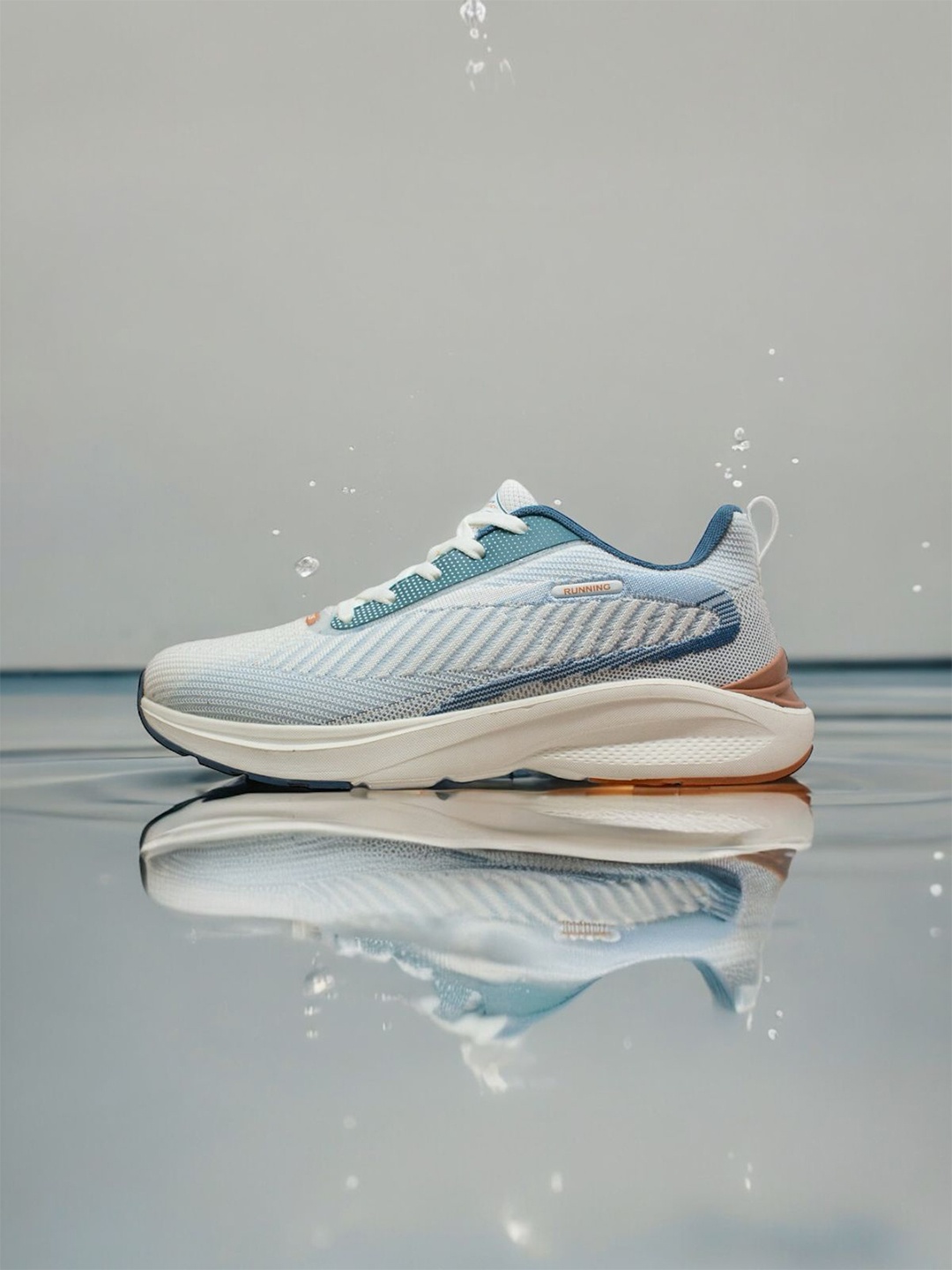 

ABROS Men Mesh Running Shoes, Off white