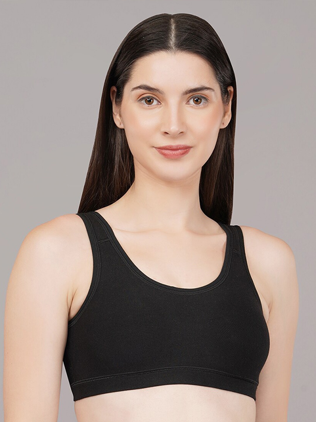 

SELETA Full Coverage Non Padded Workout Bra With Anti Microbial, Black