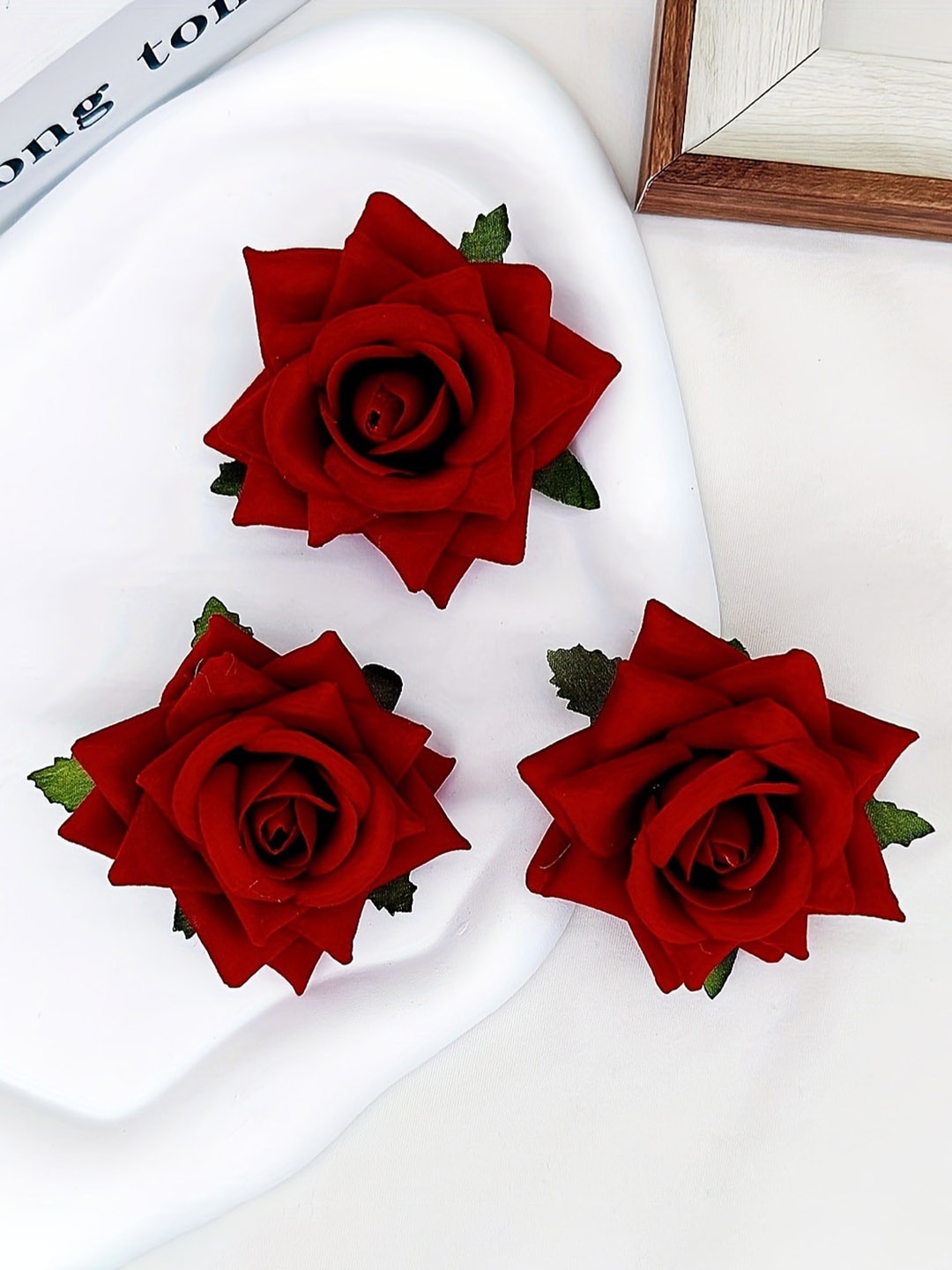 

CHRONEX Set of 3 Floral Alligator Hair Clips, Red