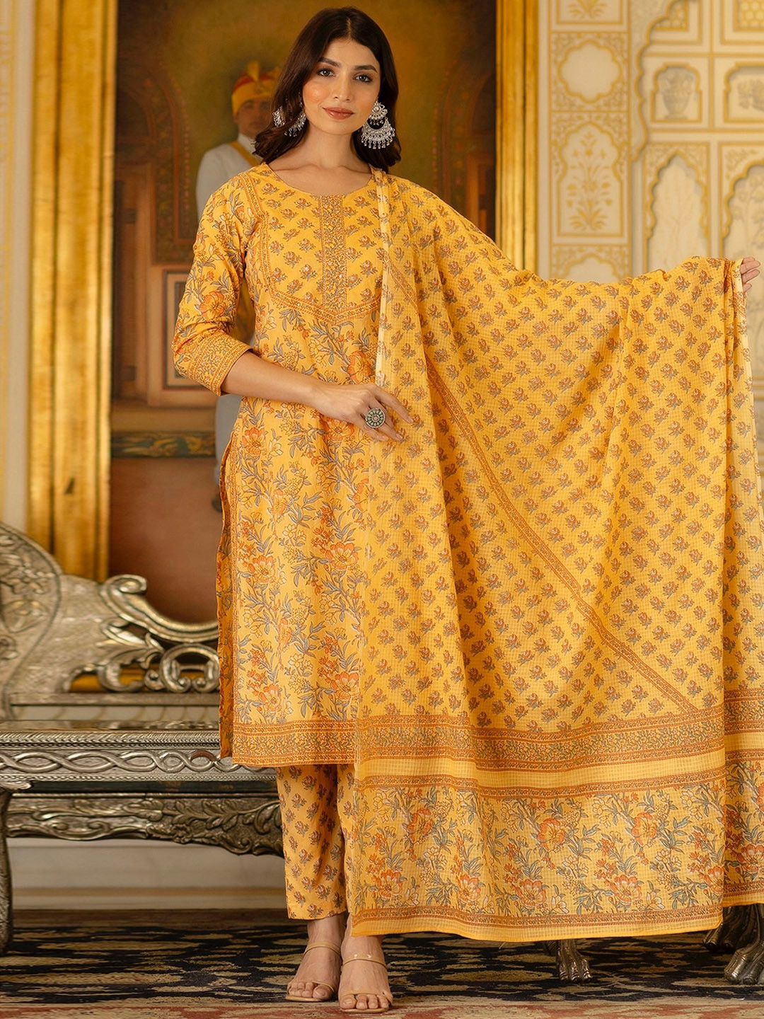 

Kohsh Floral Printed Regular Sequinned Pure Cotton Kurta With Trousers & Dupatta, Yellow