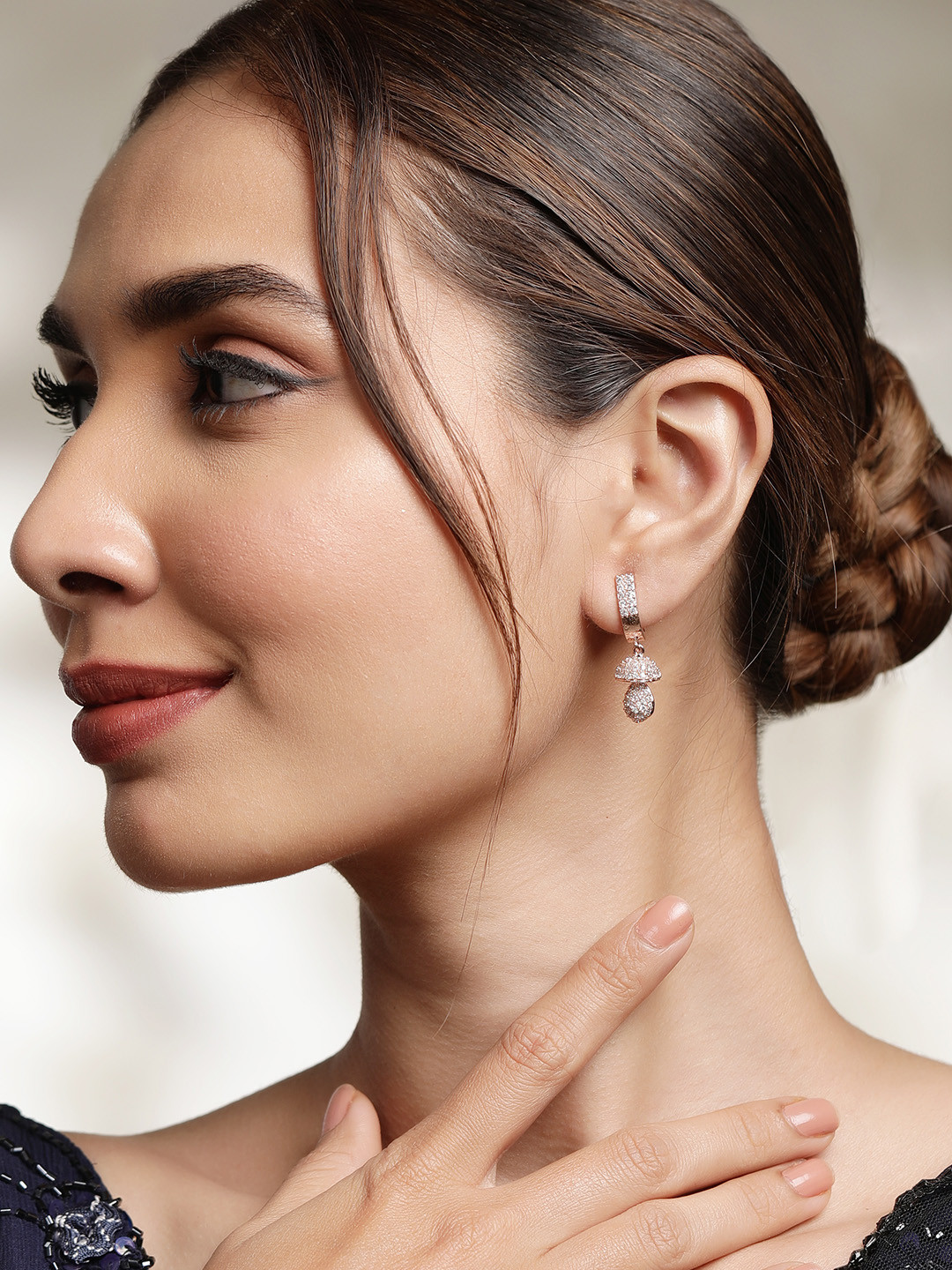 

Rubans Rose Gold Plated High Quality Cubic Zirconia Studded Tear Drop Earrings