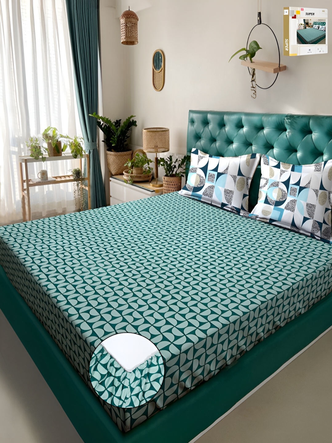 

KLOTTHE Green Geometric Printed 300TC Fitted Double King Bedsheet With 2 Pillow Covers