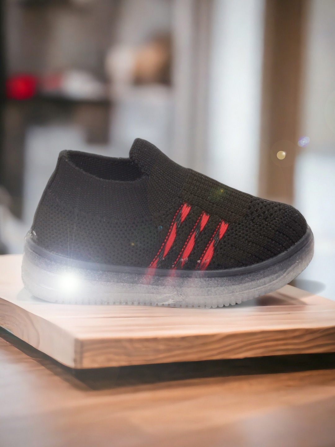 

Lil Lollipop Kids Textured Lightweight Led Slip-On Sneakers, Black