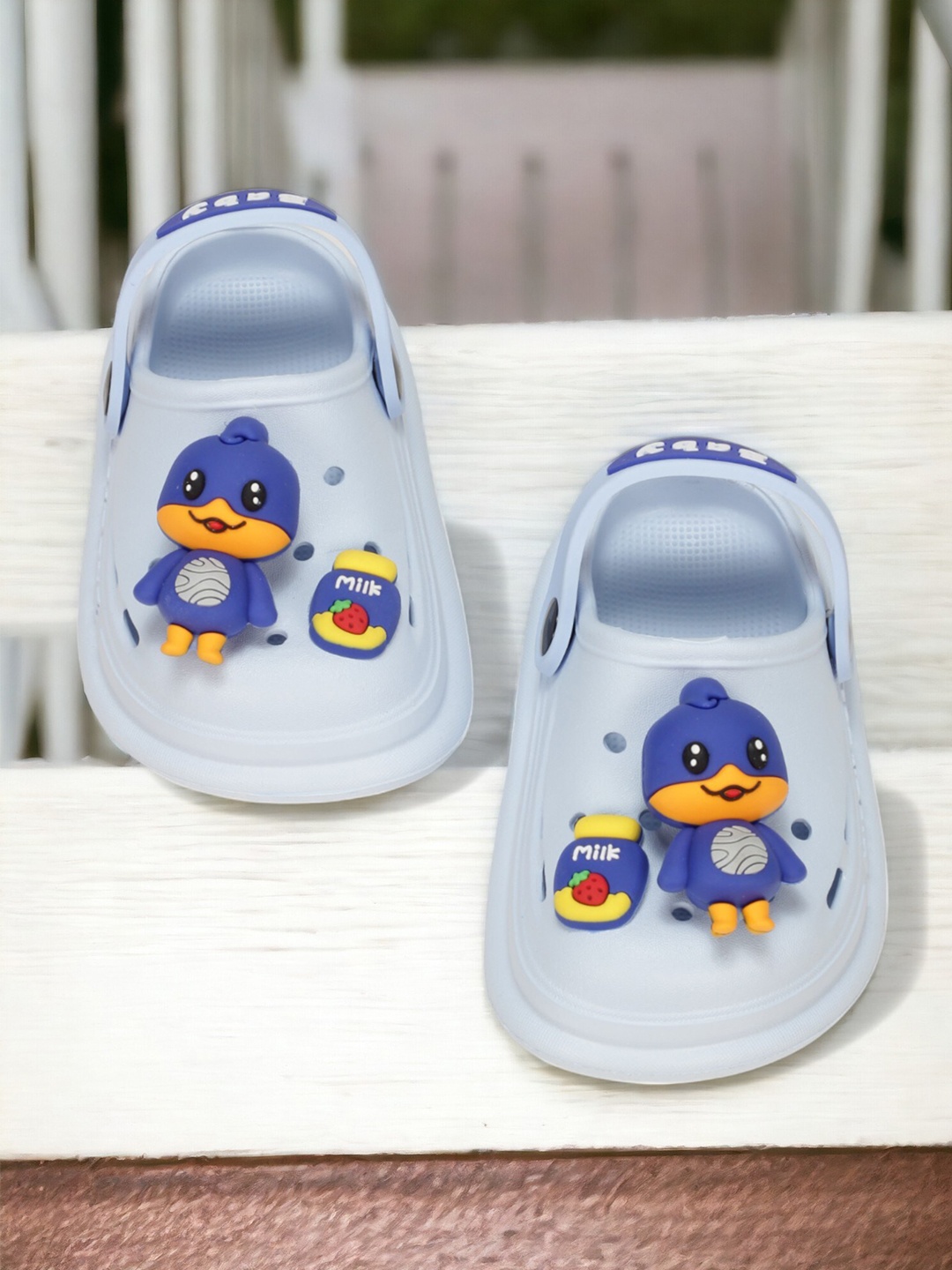 

Lil Lollipop Kids Self Design Anti-Slip Rubber Clogs, Blue