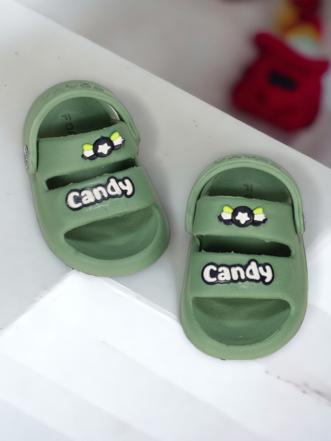

Lil Lollipop Kids Candy Self Design Anti-Slip Rubber Clogs, Green