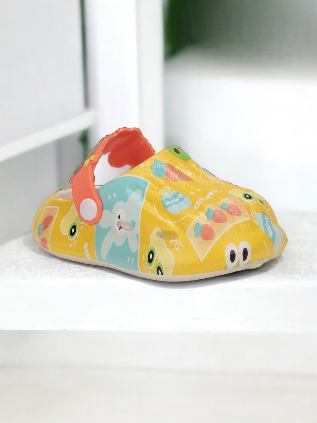 

Lil Lollipop Kids Printed Anti-Slip Clogs, Yellow