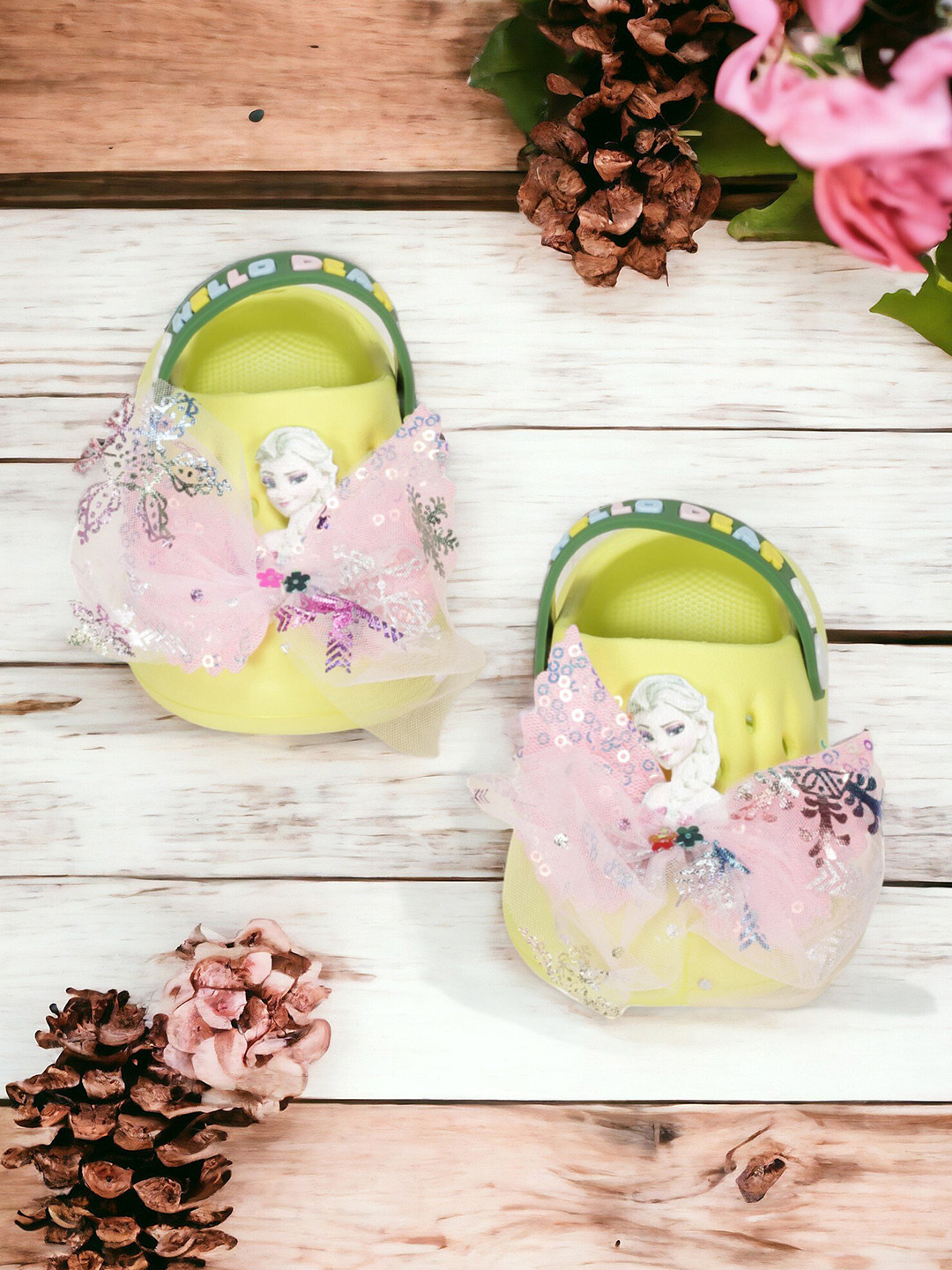 

Lil Lollipop Kids Fairy Self Design Anti-Slip Rubber Clogs, Green