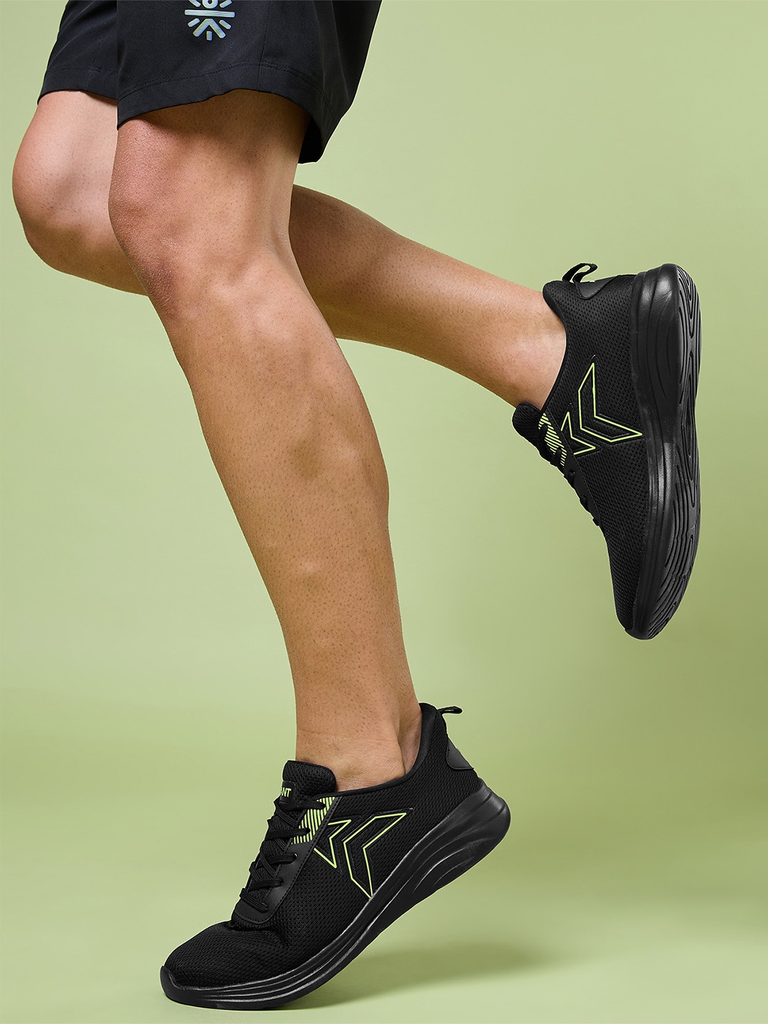 

AVANT Men Magnite Walking Shoes, Black