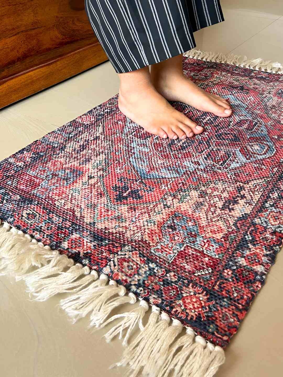 

JASMEY HOMES Timeless Tapestry Maroon & Black Ethnic Motifs Cotton Water Resistant Dhurrie