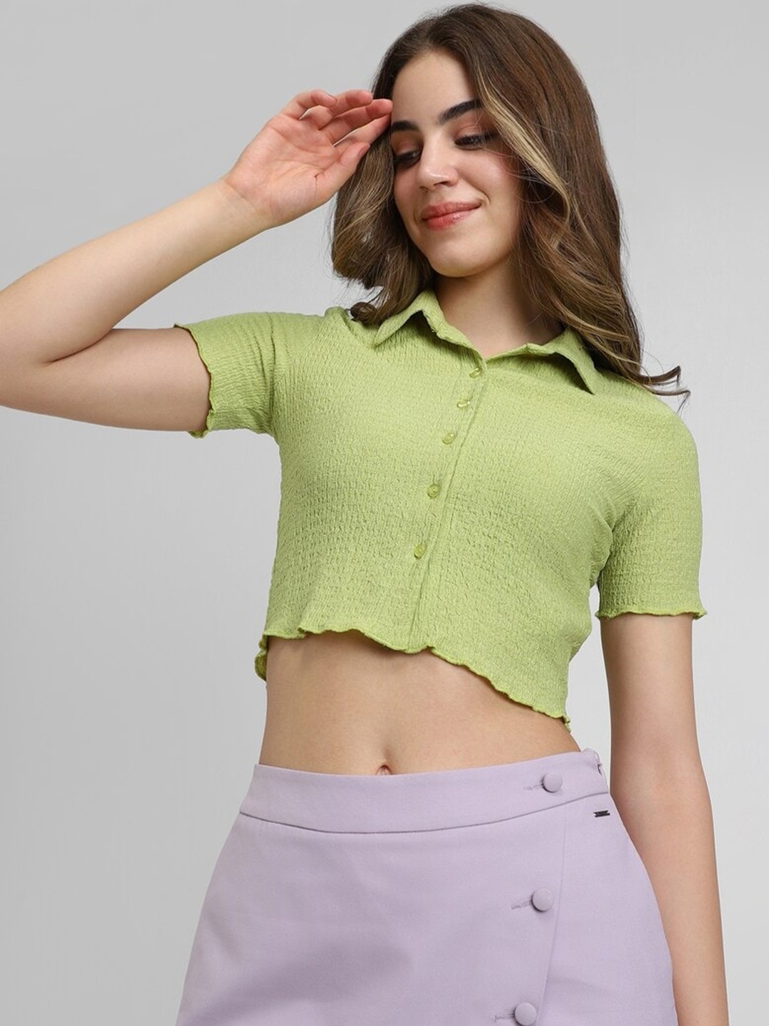 

FOREVER 21 Shirt Collar Short Sleeves Fitted Crop Top, Green