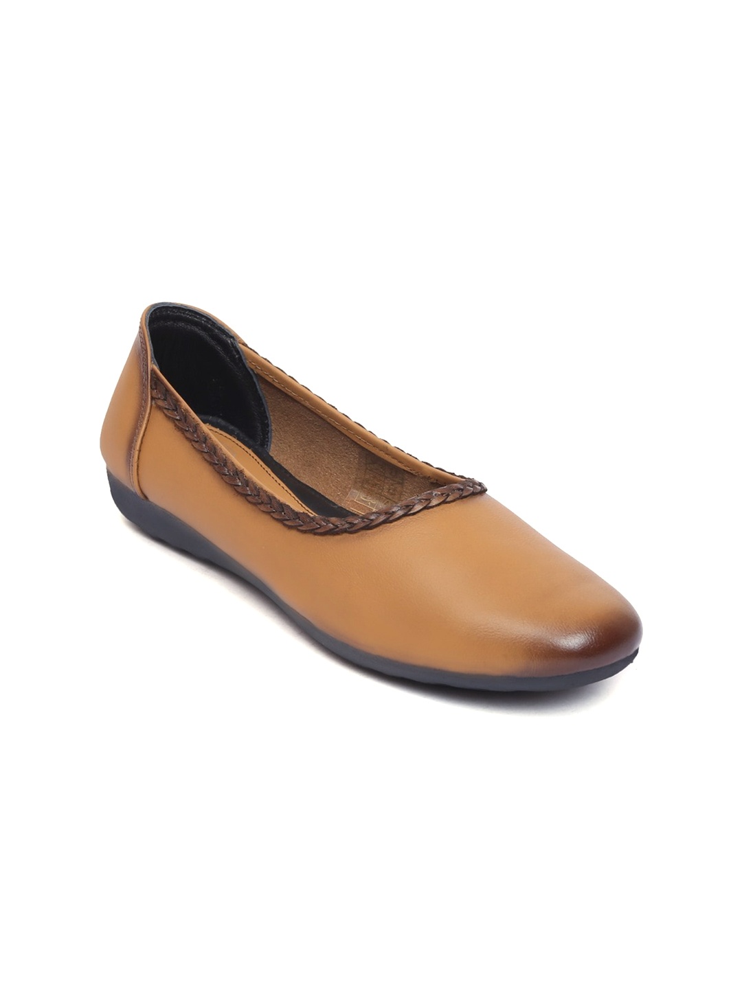 

Zoom Shoes Women Textured Lightweight Comfort Insole Leather Slip-On Sneakers, Tan