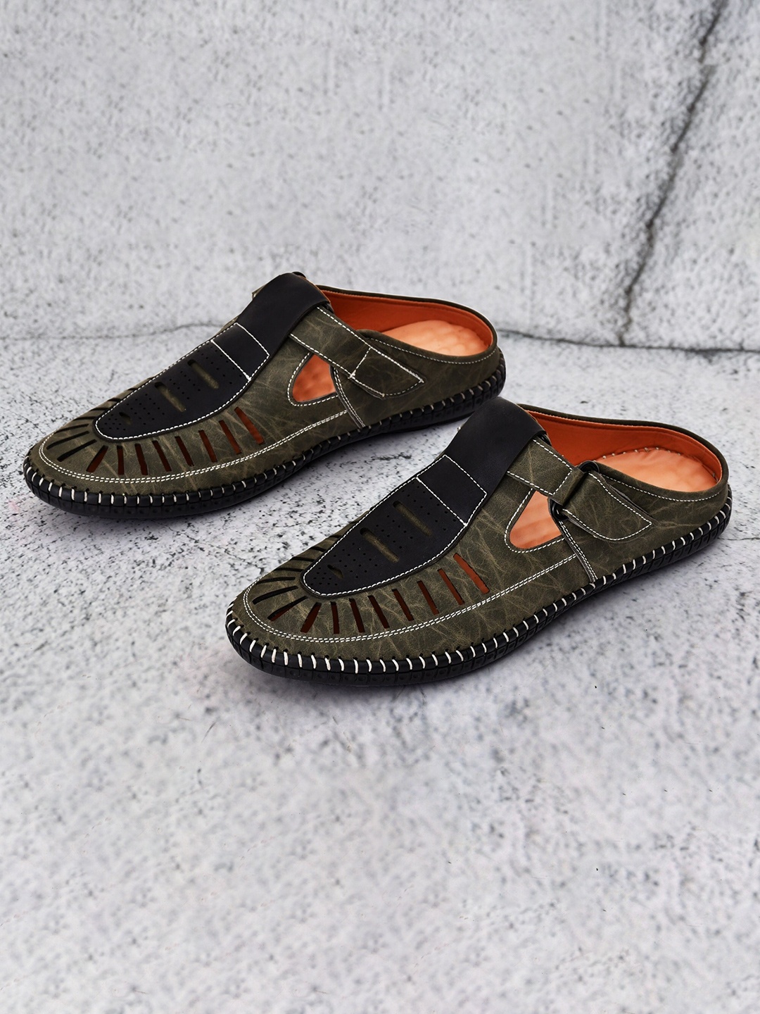 

FOXYFOOT Men Shoe-Style Sandals, Olive