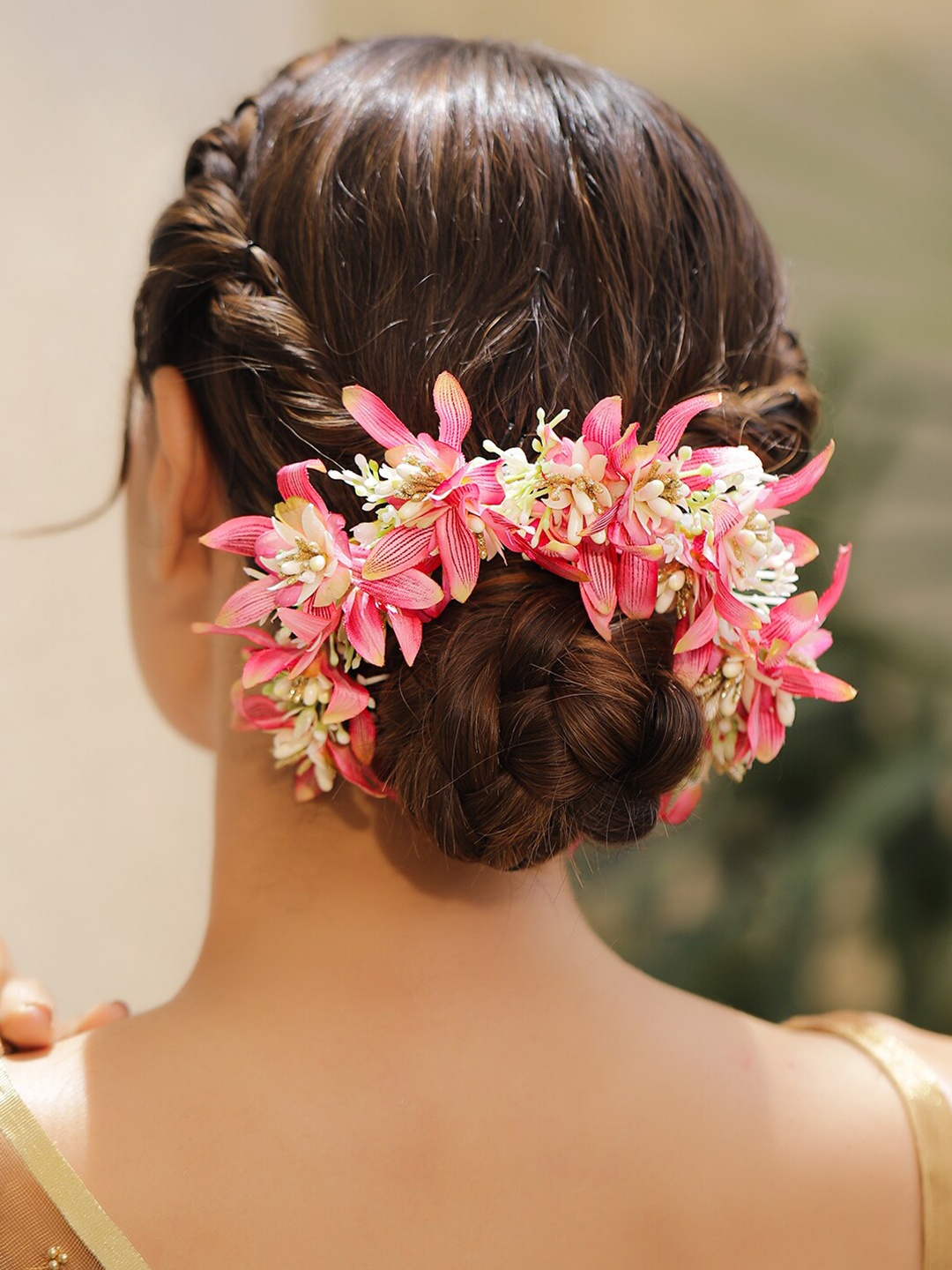 

Rubans Women Pink & White Floral Hair Bun