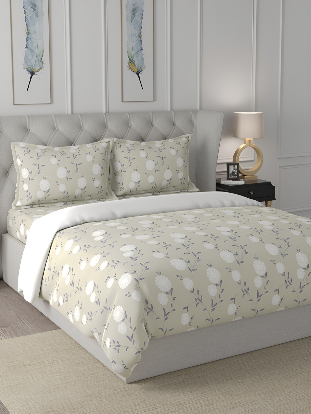 

MASPAR Beige & White Floral Printed Cotton 120 GSM Double Quilt