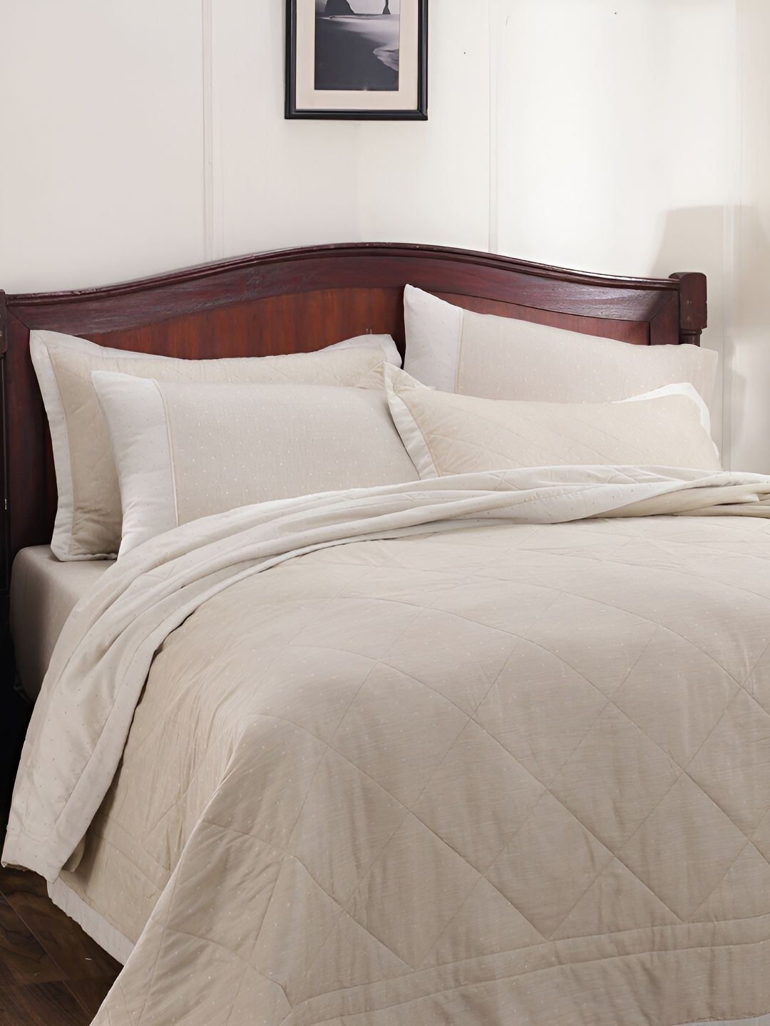 

MASPAR Beige Printed 120 GSM Cotton Single Bed Quilt