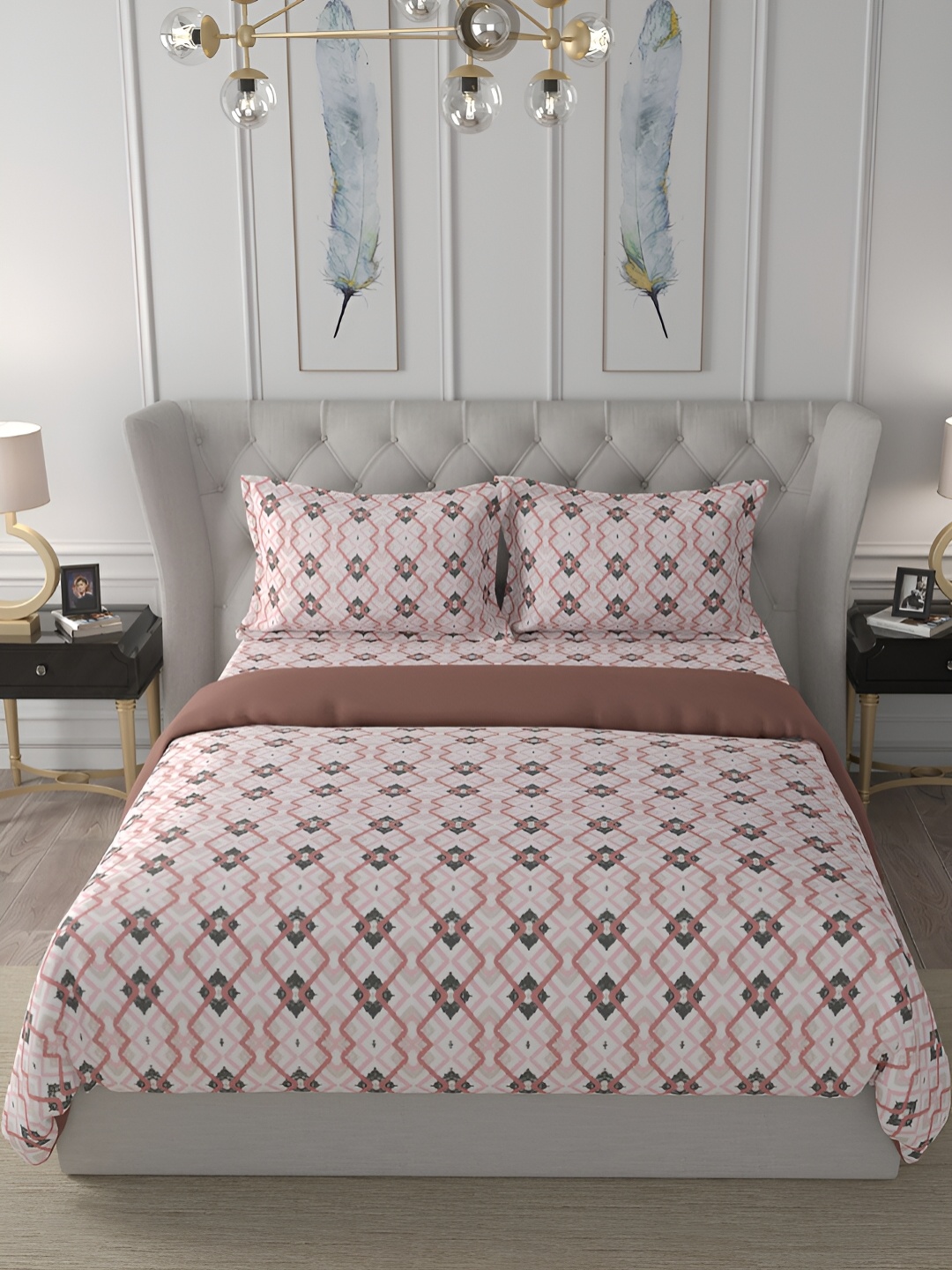 

MASPAR Red & Pink Printed Cotton 120 GSM Double Bed Quilt