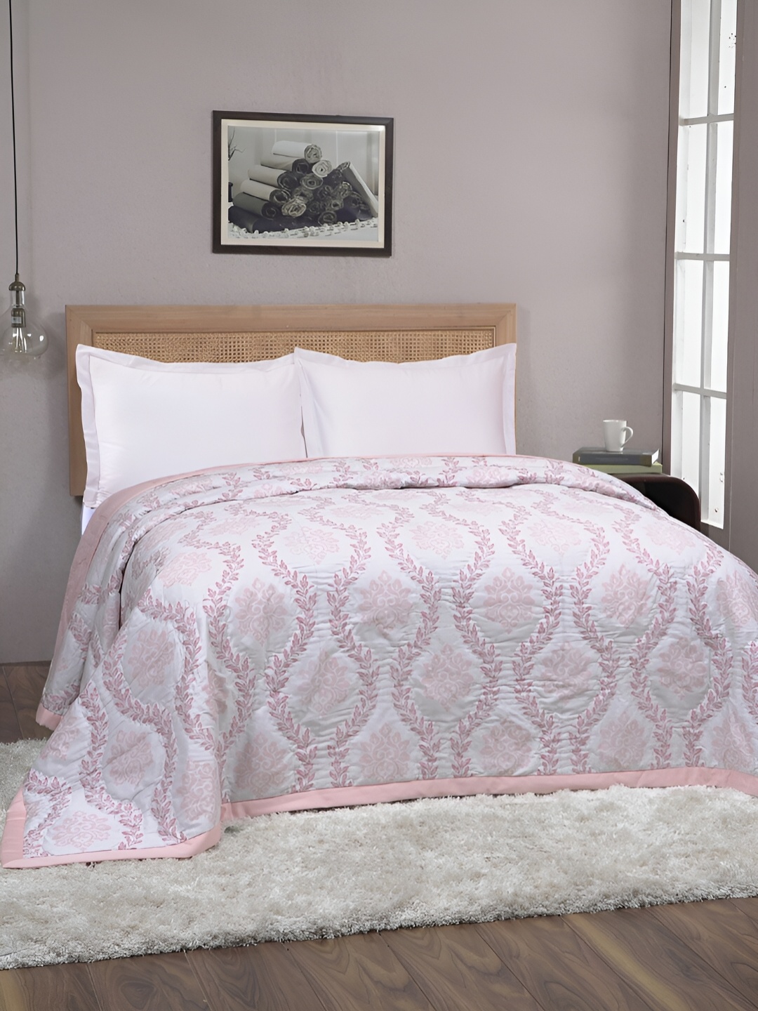 

MASPAR White & Peach Ethnic Motifs Printed 150 GSM Cotton Double Bed Quilt