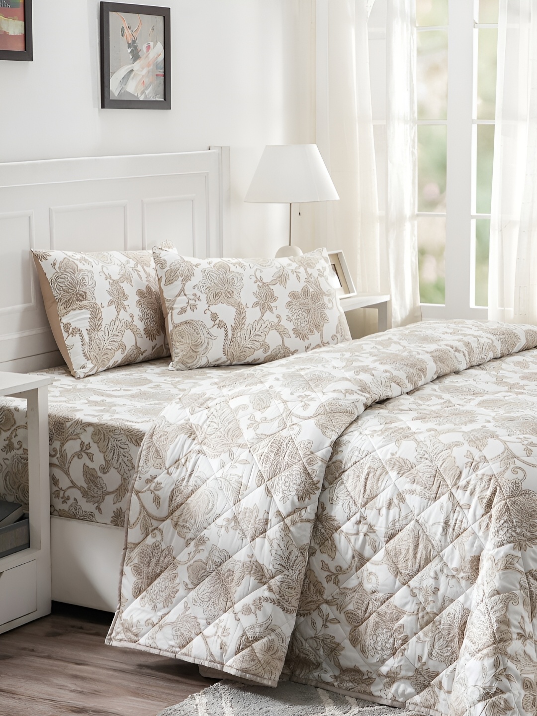 

MASPAR White & Beige Printed 120 GSM Cotton Double Queen Quilt