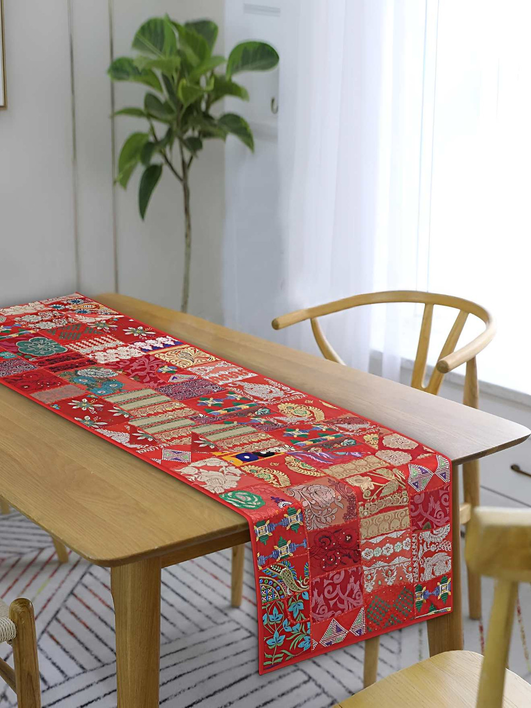 

E-Ezra Red & Green Printed Cotton Table Runner