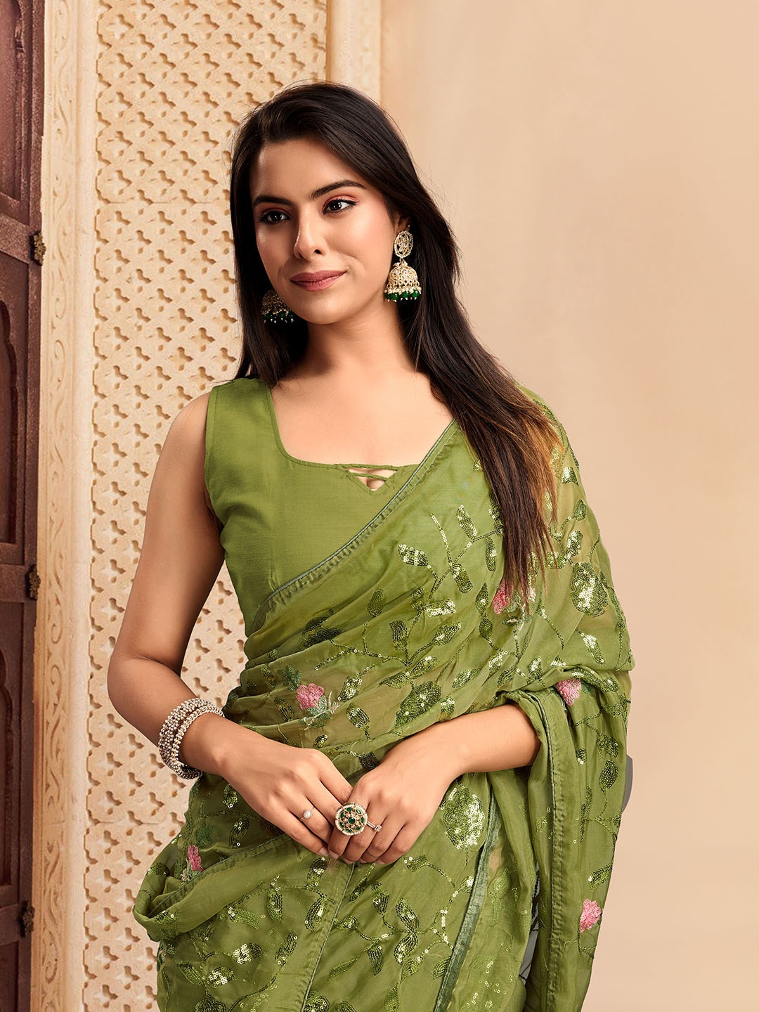 

House of Pataudi Embroidered Saree With Blouse Piece, Green
