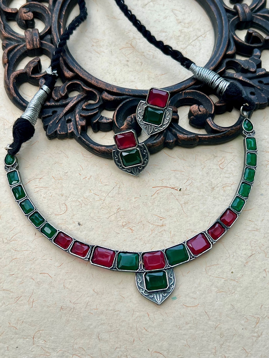 

Prettilicious Silver-Plated Necklace and Earrings